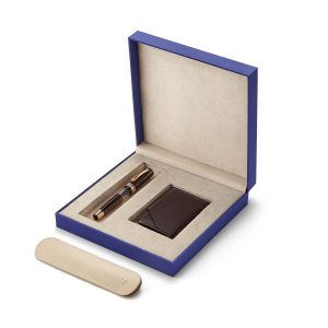 Lapis Bard - Windsor Emperador Fountain Pen With A Card Holder Rs. 22000