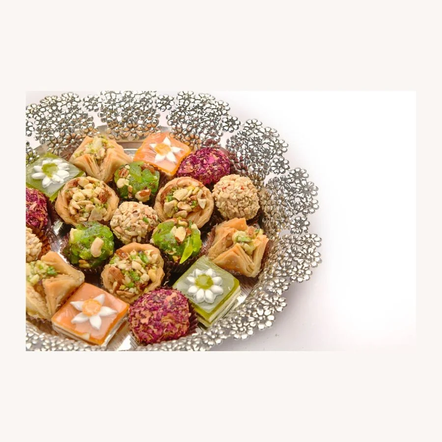 Flower Border Round Silver Tray Size-Small 3 Flower Border Round Silver Tray Size-Small