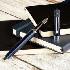 Sheaffer® 300 Glossy Blue Fountain Pen With Chrome Trims - Medium