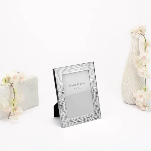 Modern Ridged Border Silver Photo Frame, Size-5×7