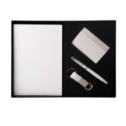 Glimmer White 4 in 1 Gift Set EK373411