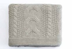 Pluchi Knitted Throws Classical Throws Pale Whisper